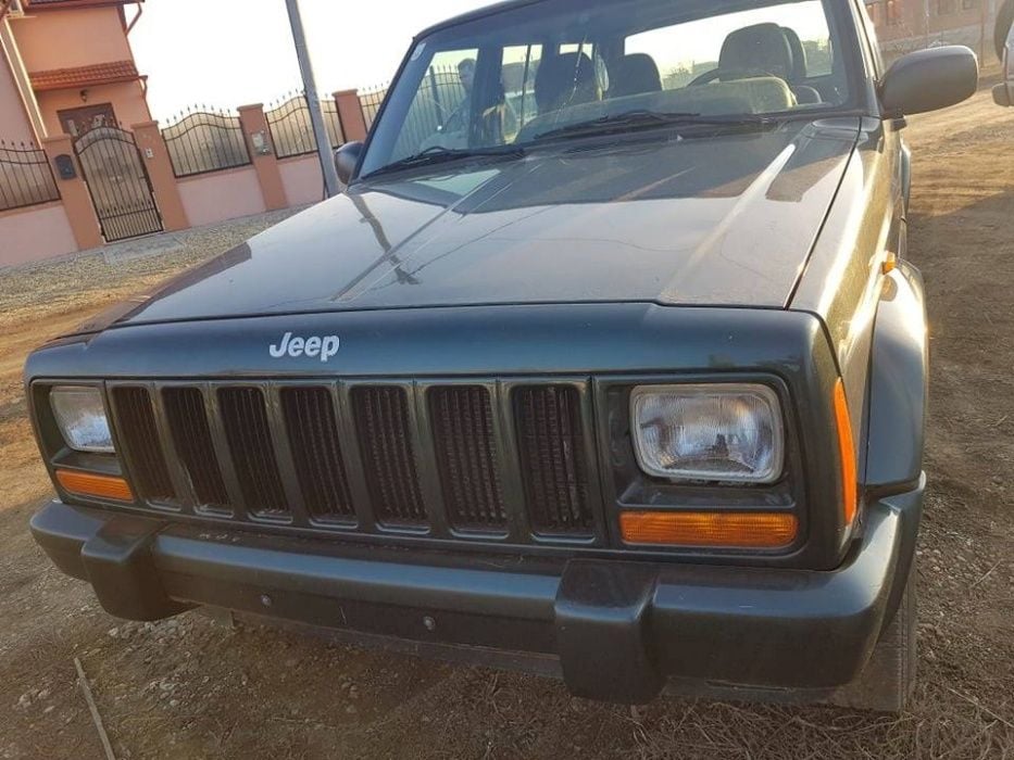 dezmembrez jeep cherokee 2.5tdi