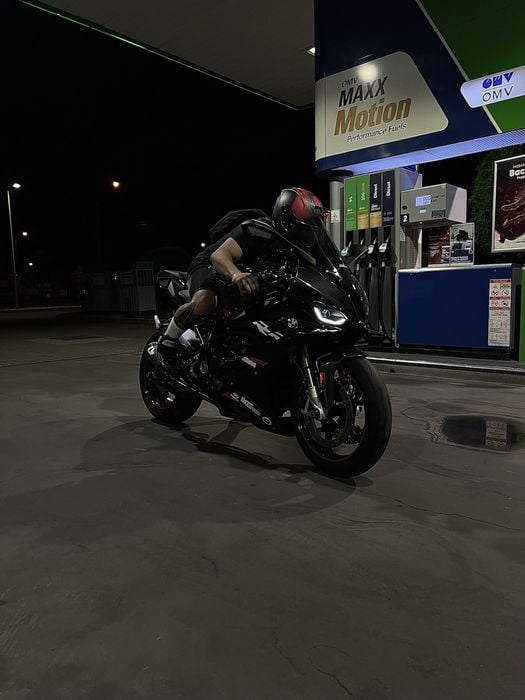 BMW S1000rr - Inca in garantie - Usor negociabil - Stare Perfecta