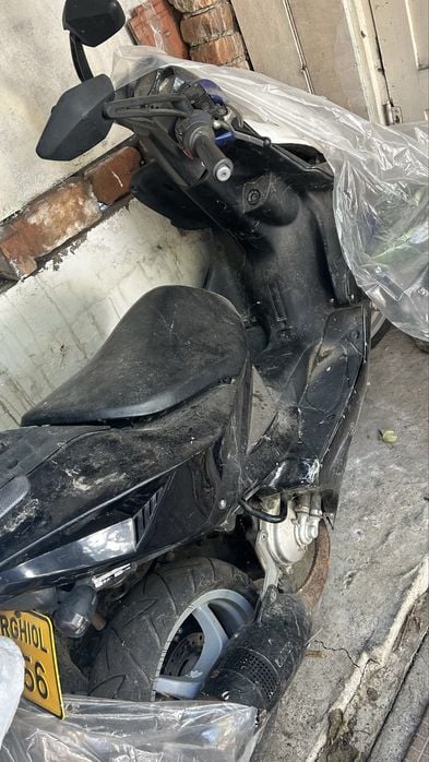 Vand scuter Yamaha Aerox