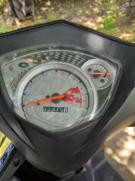 Scuter de vânzare (VÂND URGENT)