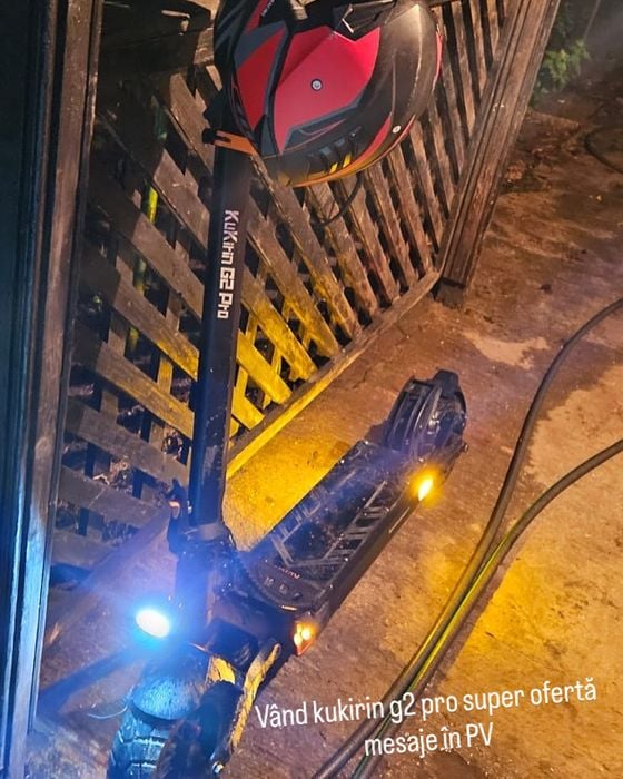 Trotineta electrica kukirin an fabricatie:2024 are 2100 de kilometri
