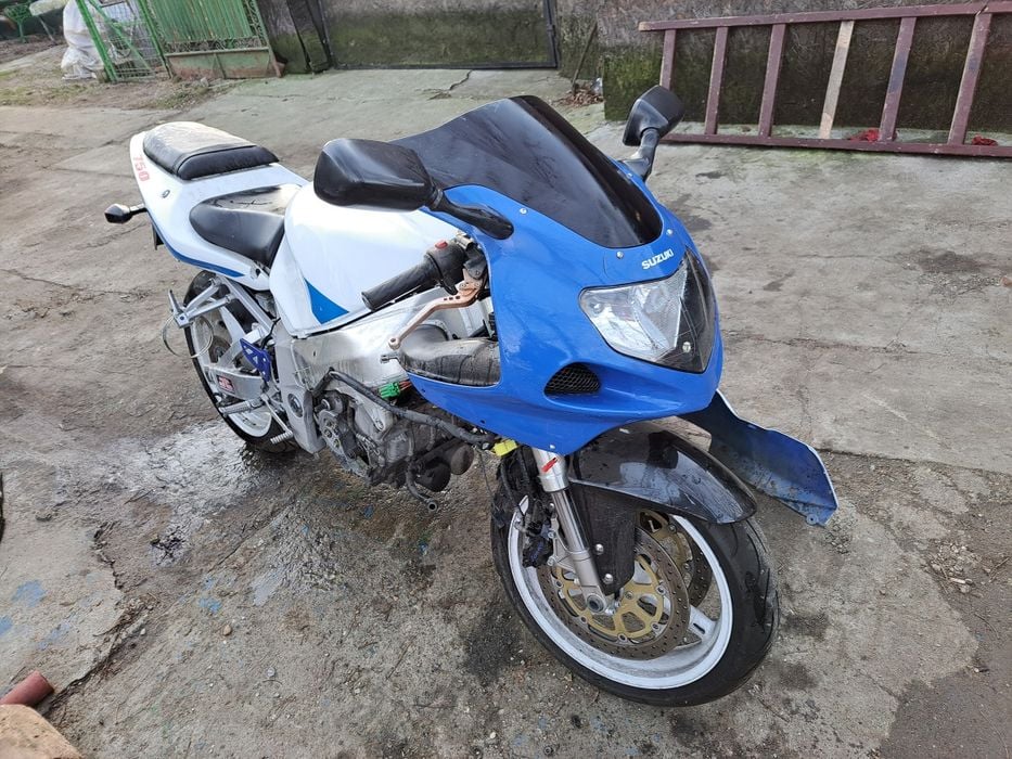 Piese suzuki gsxr k1 750
