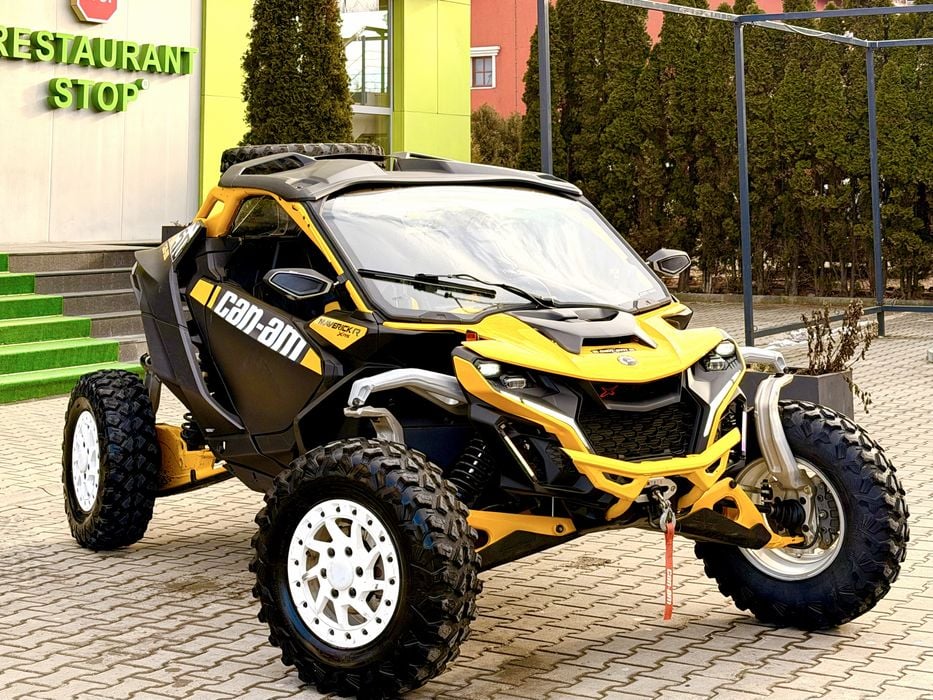 Can am Maverick  2025 TURBO RS 240 hp Accesorii 7500 Euro
