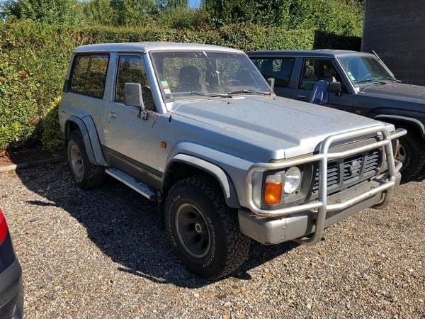 dezmembrez nissan patrol y60rd28