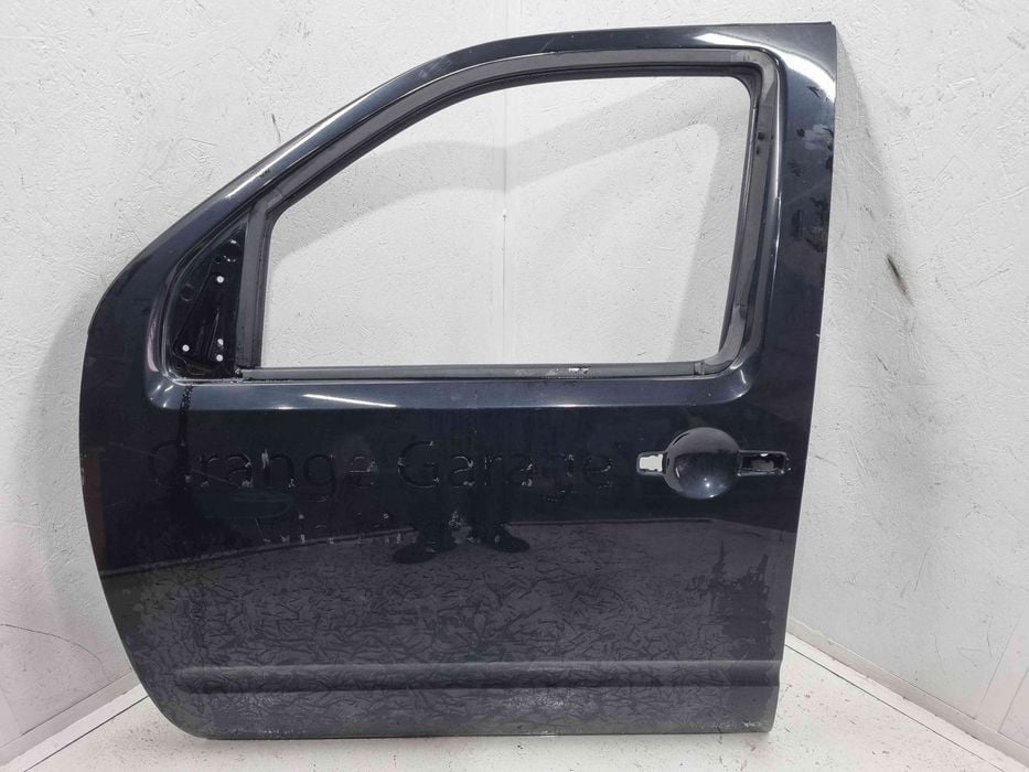Usa stanga fata Nissan Navara (D40) [Fabr 2005-2014] GN0