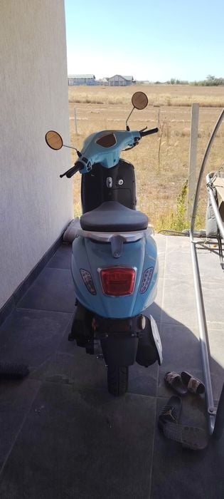 Vând scuter ca nou 49 cm