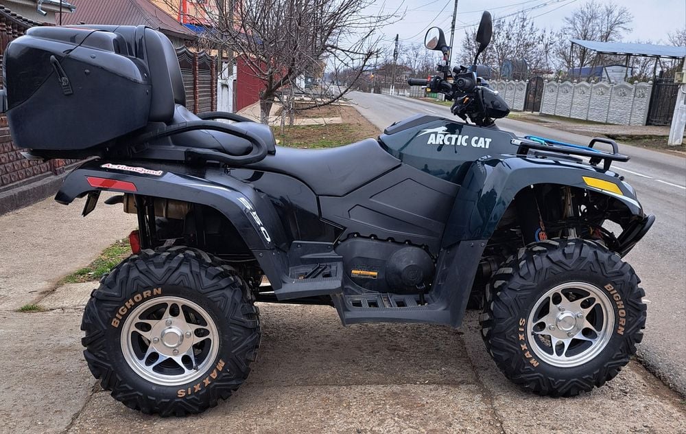 Atv arctic cat 550 efi,servo 2014 înmatriculat