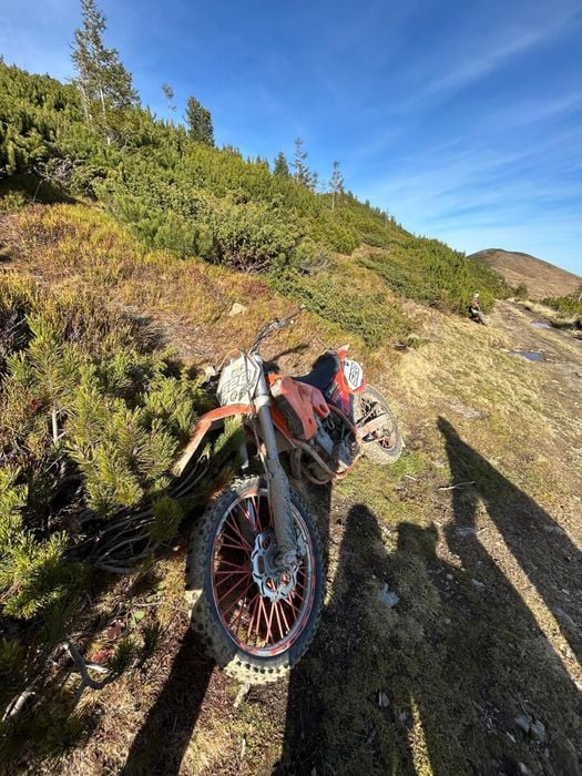 Vand ktm 520 cititi anuntul !