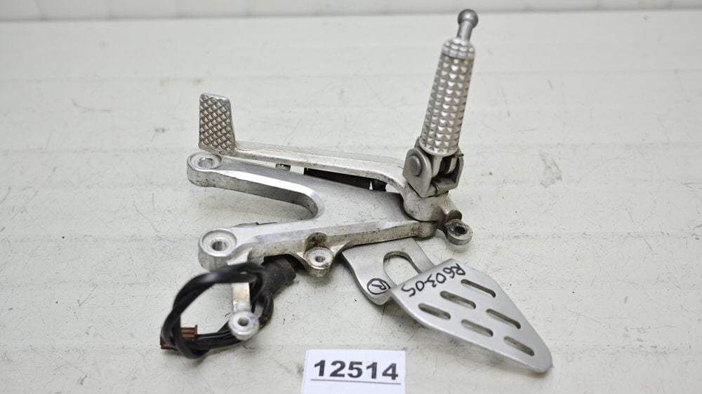 Suport Scarita Fata Dreapta Pedala Frana Yamaha R6 2003 - 2005