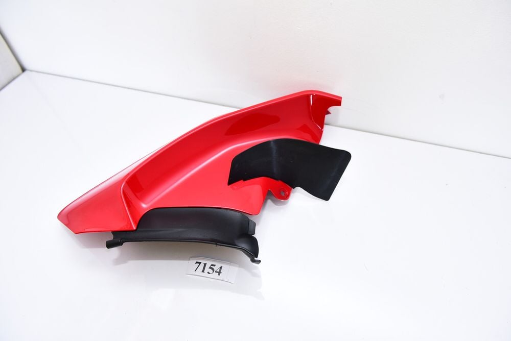Carena laterala  dreapta cadru motor Ducati Panigale V4   2018-2019
