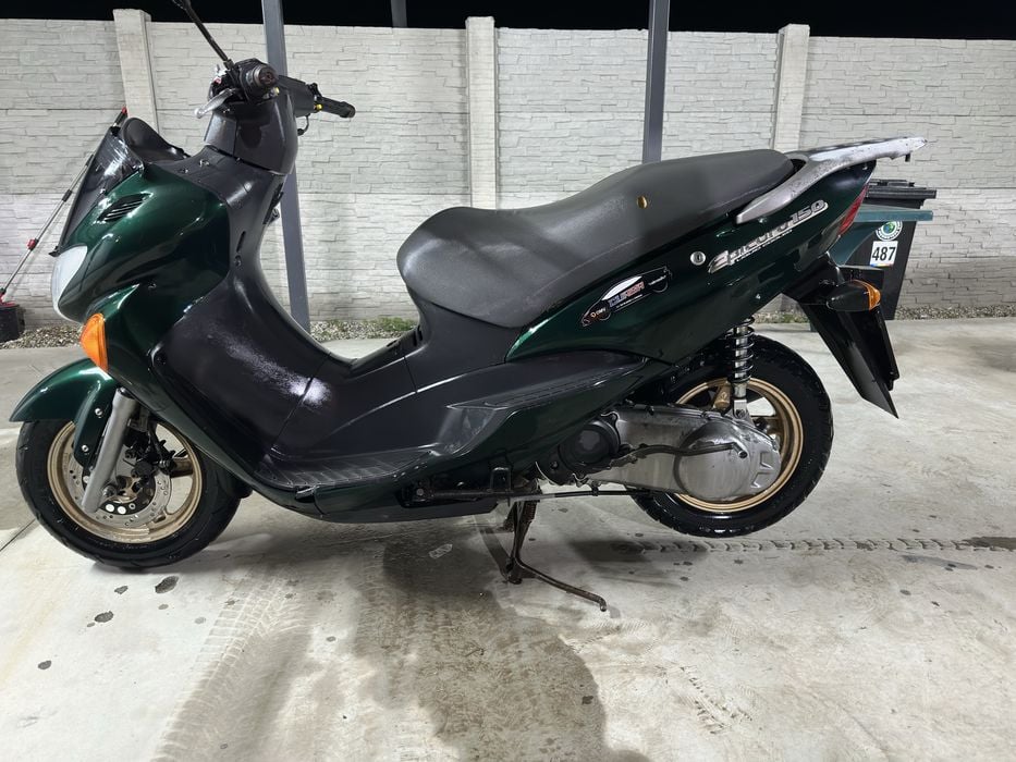 Scuter, Suzuki Epicuro, 150 cc
