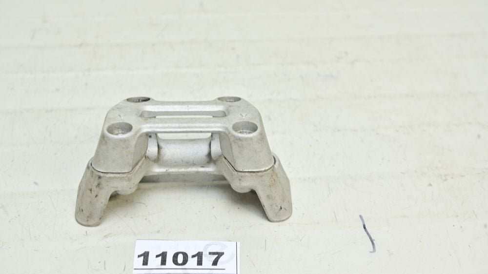 Riser Superior Inferior Prindere Ghidon Ducati Monster 696