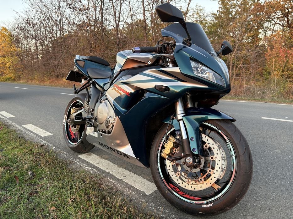 Honda cbr1000 rr sc57