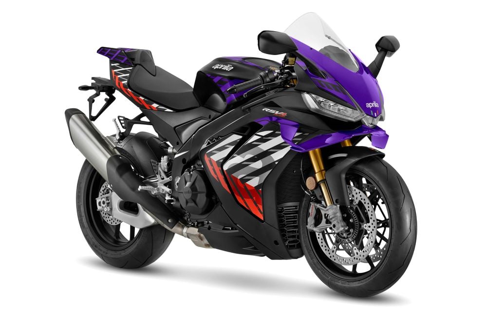 Motocicleta Aprilia RSV4 Factory 2026 - Cea mai puternica motocicleta in productie pentru uz stradal