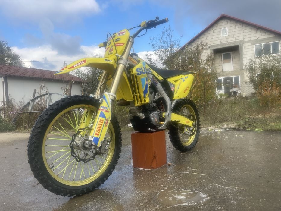 Vand sau schimb suzuki rm-z 450 an 2014