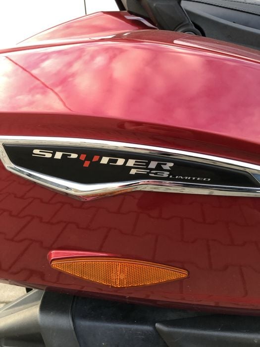 Bombardier can am spyder