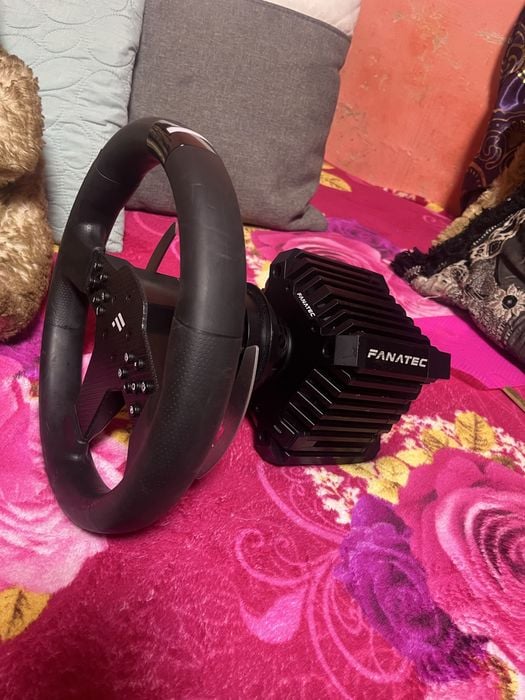 Vând volan FANATEC sau Schimb cu atv de 200cc sau scutere