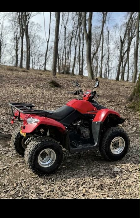 Vând atv kimco 2006