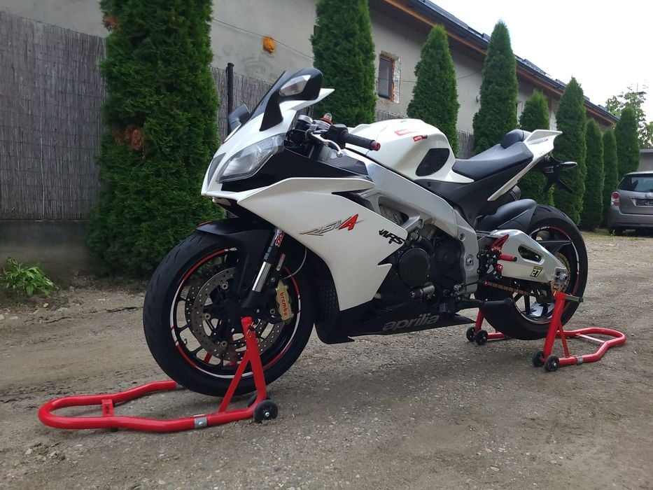 Vand Aprilia RSV4 R1000 180cp 2010