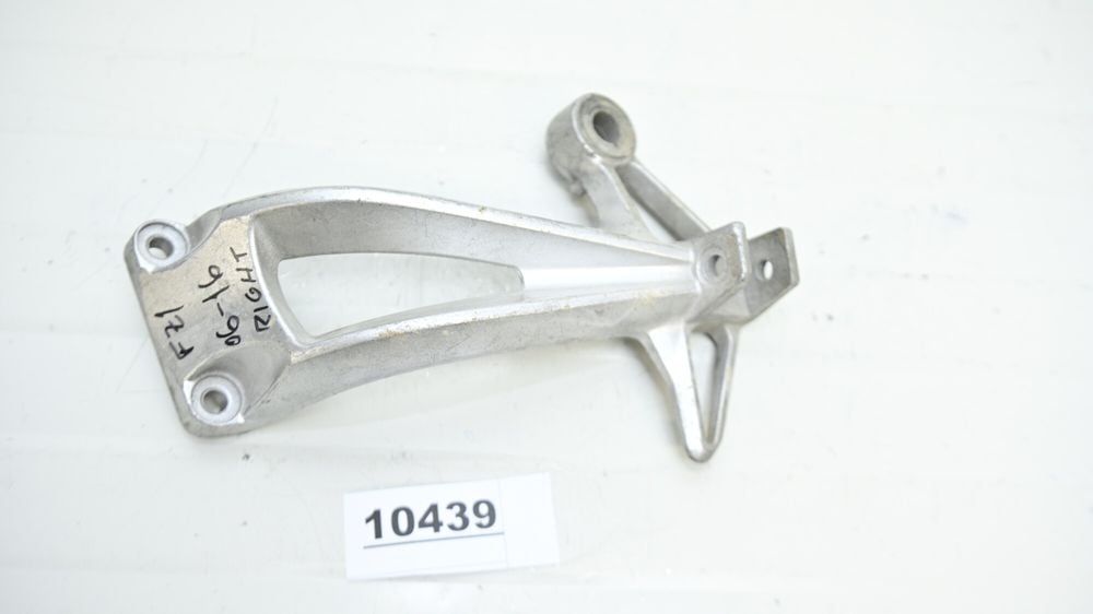 Yamaha FZ1 2006 - 2015 Suport Scarita Pasager Spate Dreapta