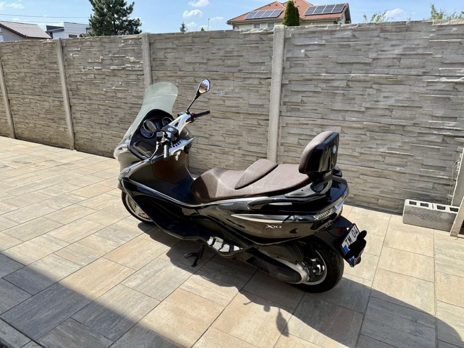 Piaggio X10 impecabil