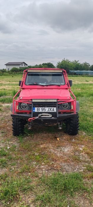 Vând samurai cu motor de 1.6 8 v vitara