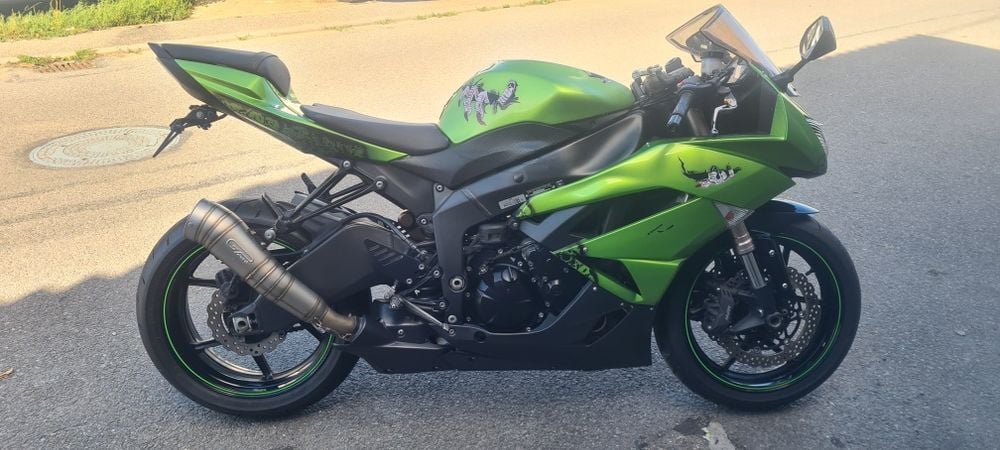 Kawasaki ZX-6R NINJA