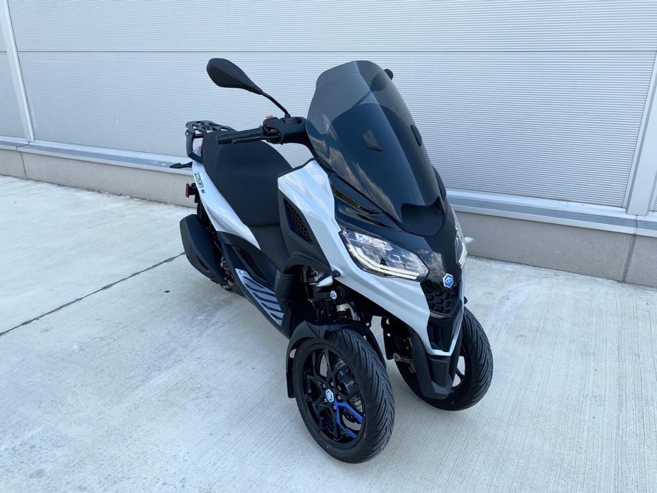 Piaggio MP3 S motor:310cmc 26cp Euro 5+ an:12.2024 Km:860 INMATRICULAT