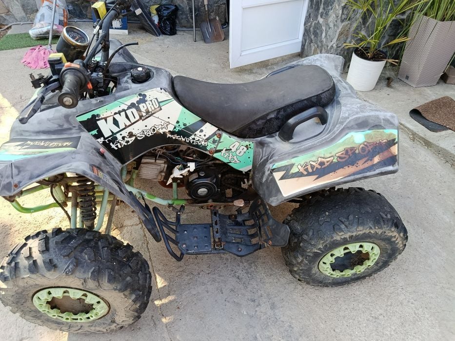 Vând sau schimb cu trotineta ATV KXD  107cm 3+1 viteze semiautomat