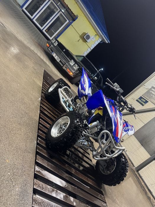 Vand yfz450 cu acte  sau schimb cu auto