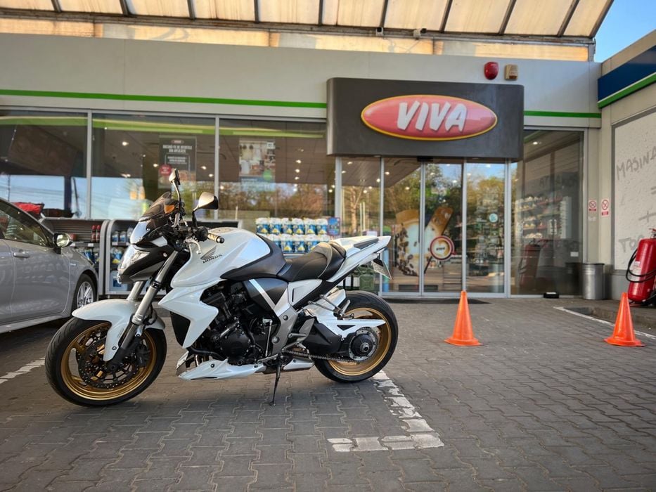 Honda Cb1000RA Abs combinat- pentru pretentiosi