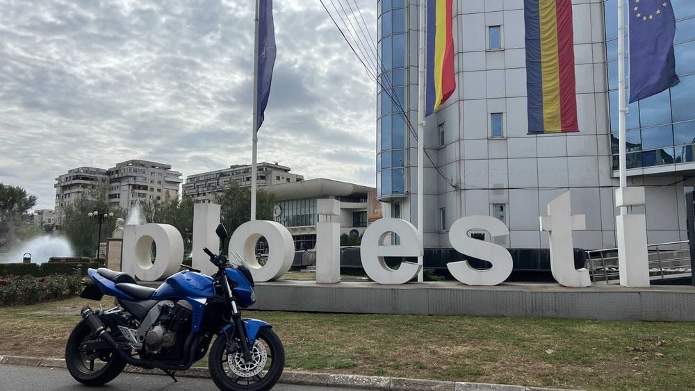 Kawasaki Z750 - naked