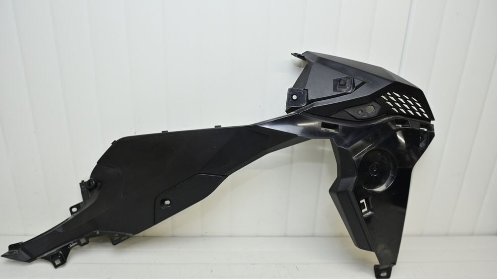 Carena Plastic Lateral Rezervor Dreapta BMW F900R 2019 - 2025