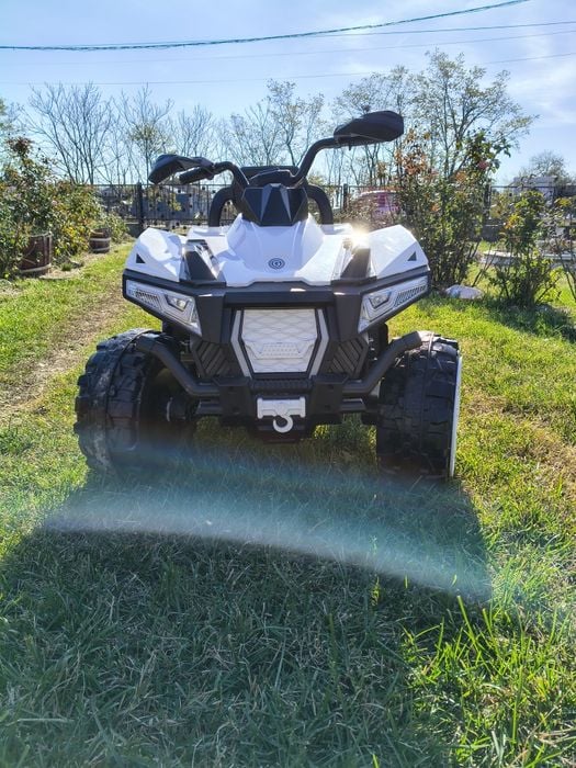 ATV electric pentru copii 4x4