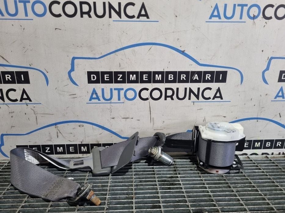 Centura Dreapta Spate Toyota Land Cruiser J12 2002 - 2010 SUV 4 Usi (1030)