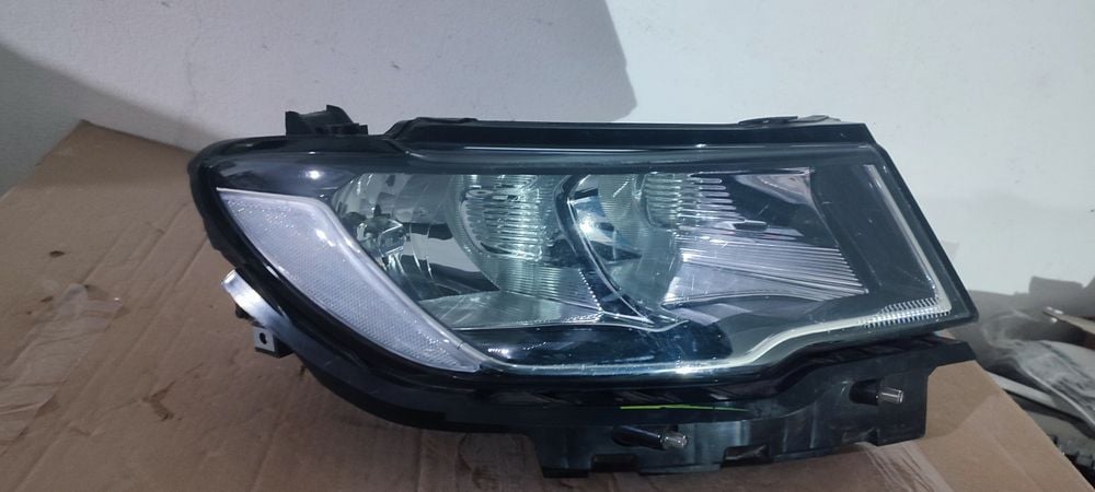 far dreapta jeep compas jeep grand cherokee