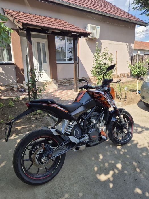 Vând Ktm Duke 125 2012