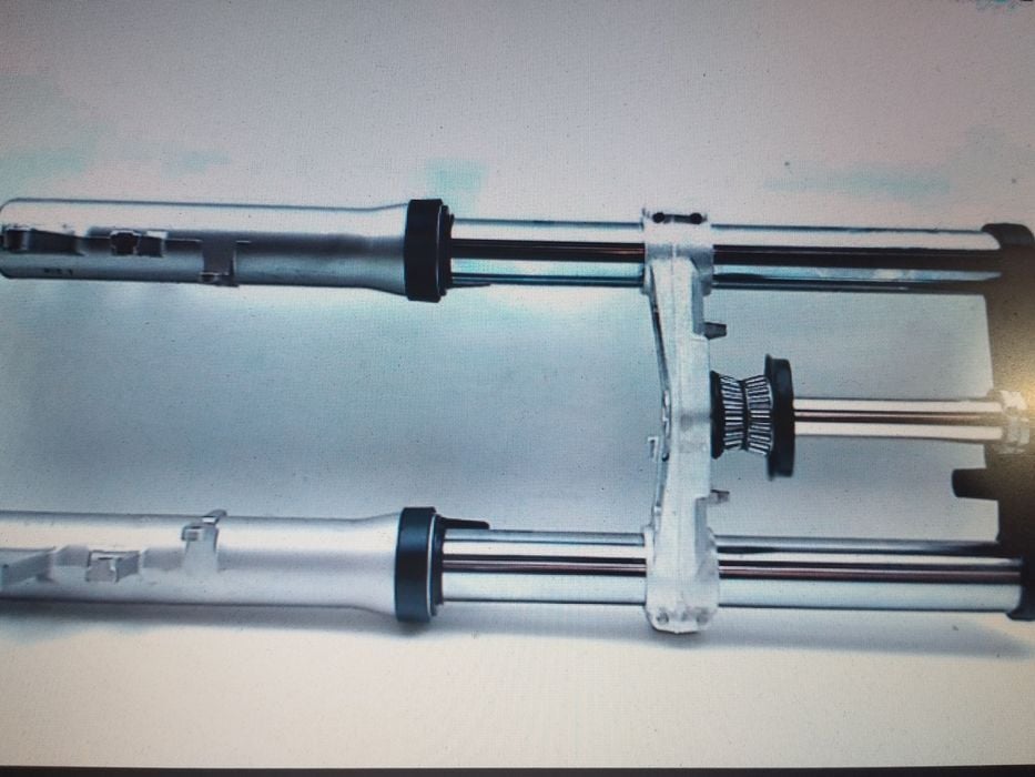 Furca fata completa pentru Suzuki Gsxr 600 model 2001-2003