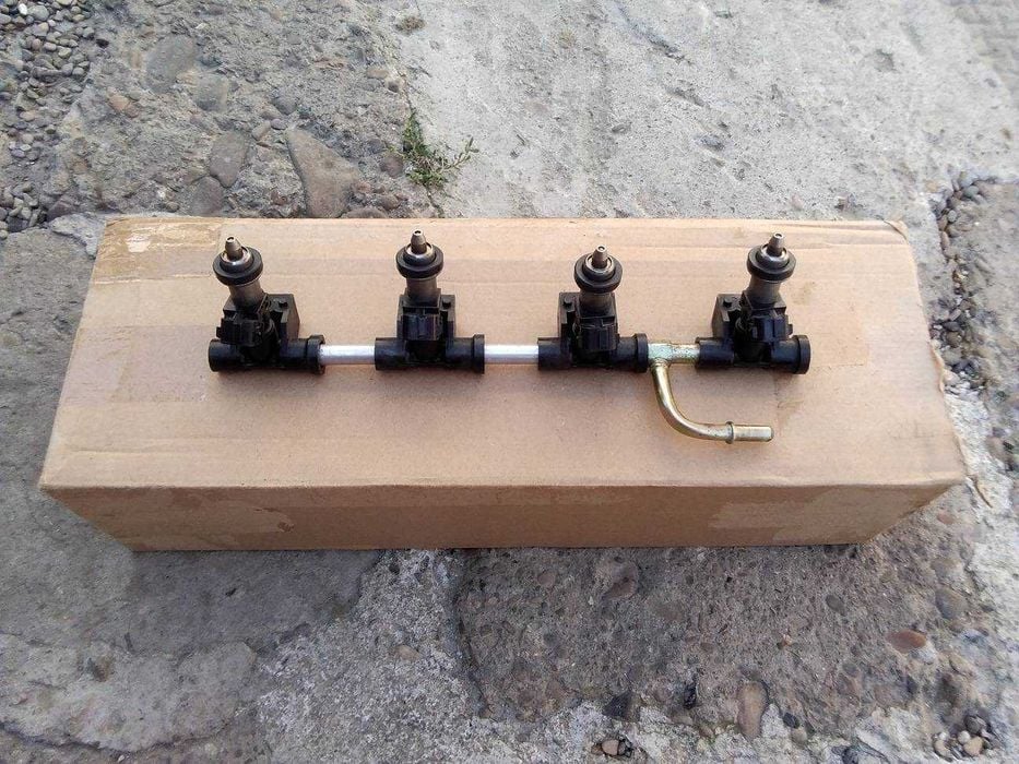 INJECTOARE / suzuki gsxr 750 K 1 K 2 K 3