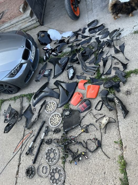 Dezmembrez honda cbr 1000 / 600 rr sc59 pc37