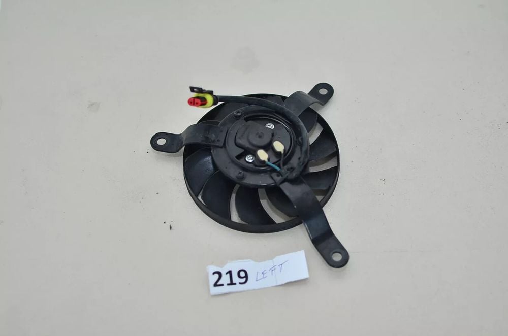 DUCATI MULTISTRADA FAN 1200 MTS OEM 12v Ventilator radiator stanga