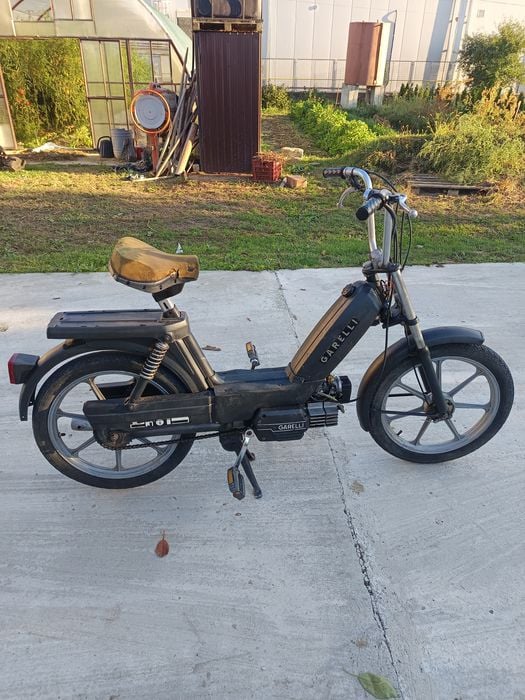 Moped/scuter/motoreta garelli cu pedale, motor 49 cc, merge perfect