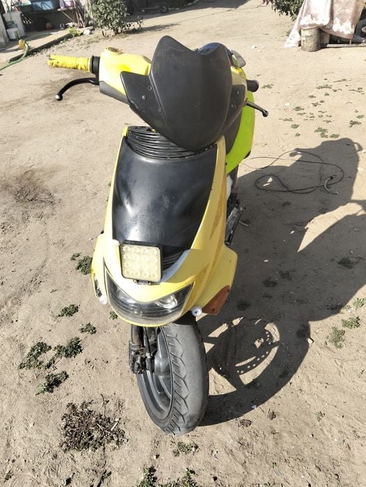 Scuter Aprilia SR 50