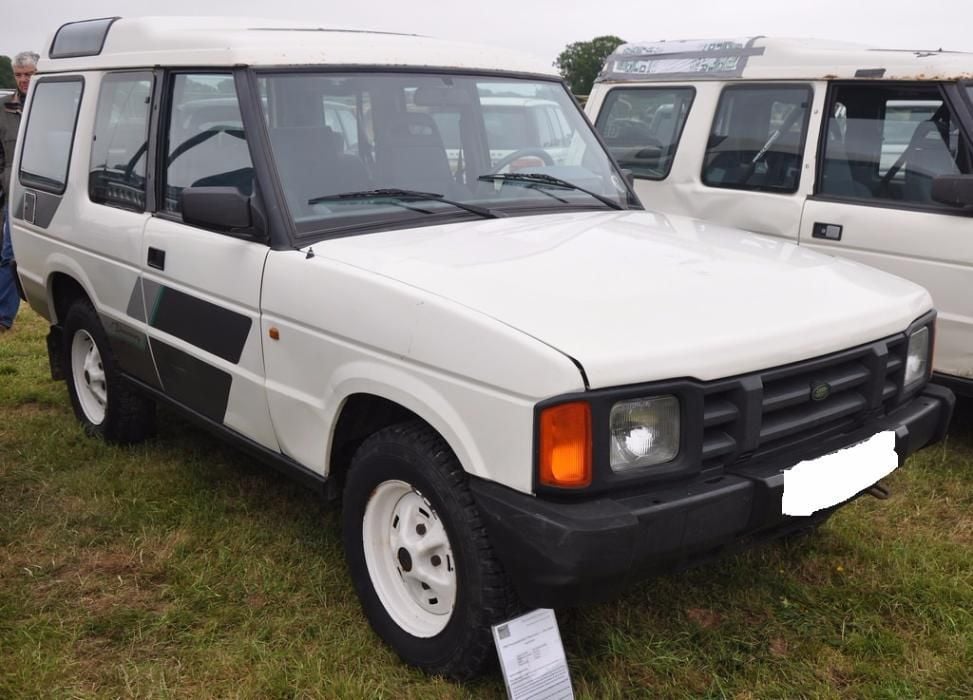 Dezmembrez Land Rover Discovery 1