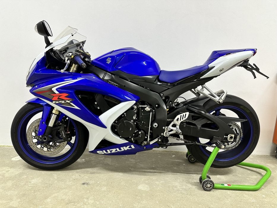 Suzuki GSX-R600, K8.