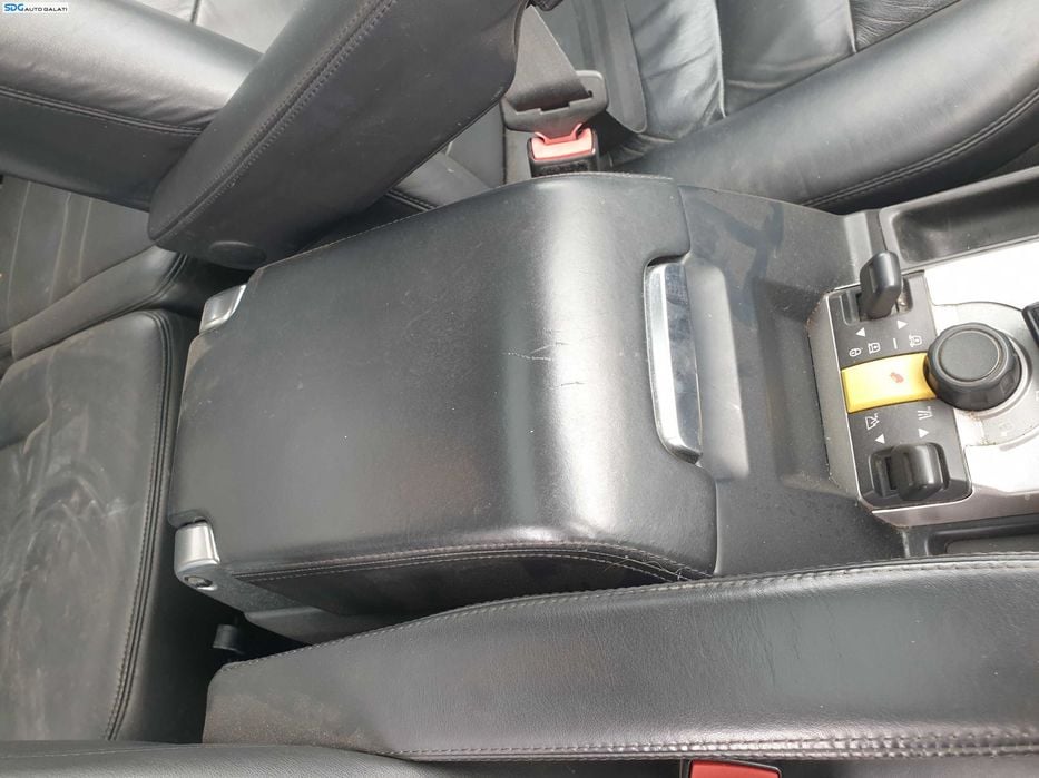 Cotiera Piele cu Consola Centrala Land Rover Discovery 3 L319 2004 - 2009 [K5356]