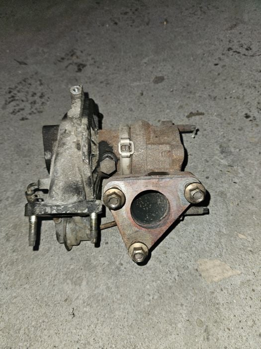 Turbo nissan navara d22 2.5dci