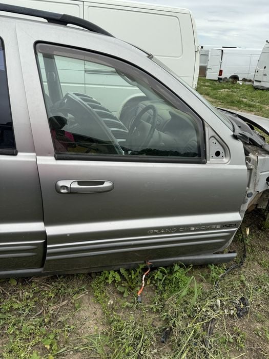 Portiera dreapta fata jeep grand cherokee 2003