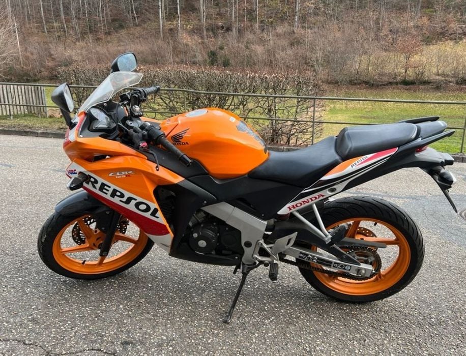 Honda CBR 125 - 2015