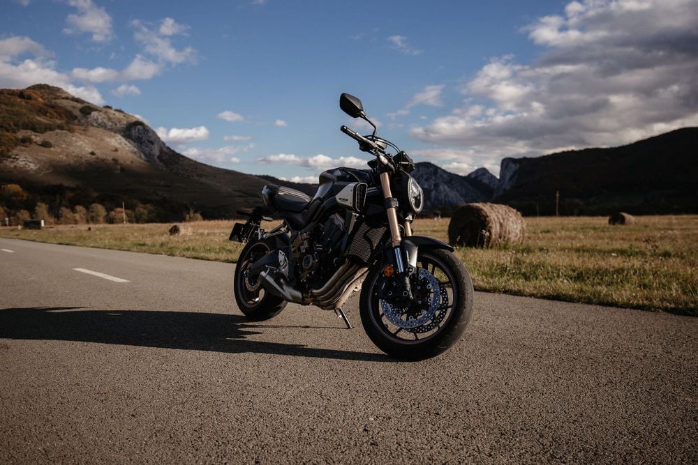 HONDA CB650R E-Clutch 2024